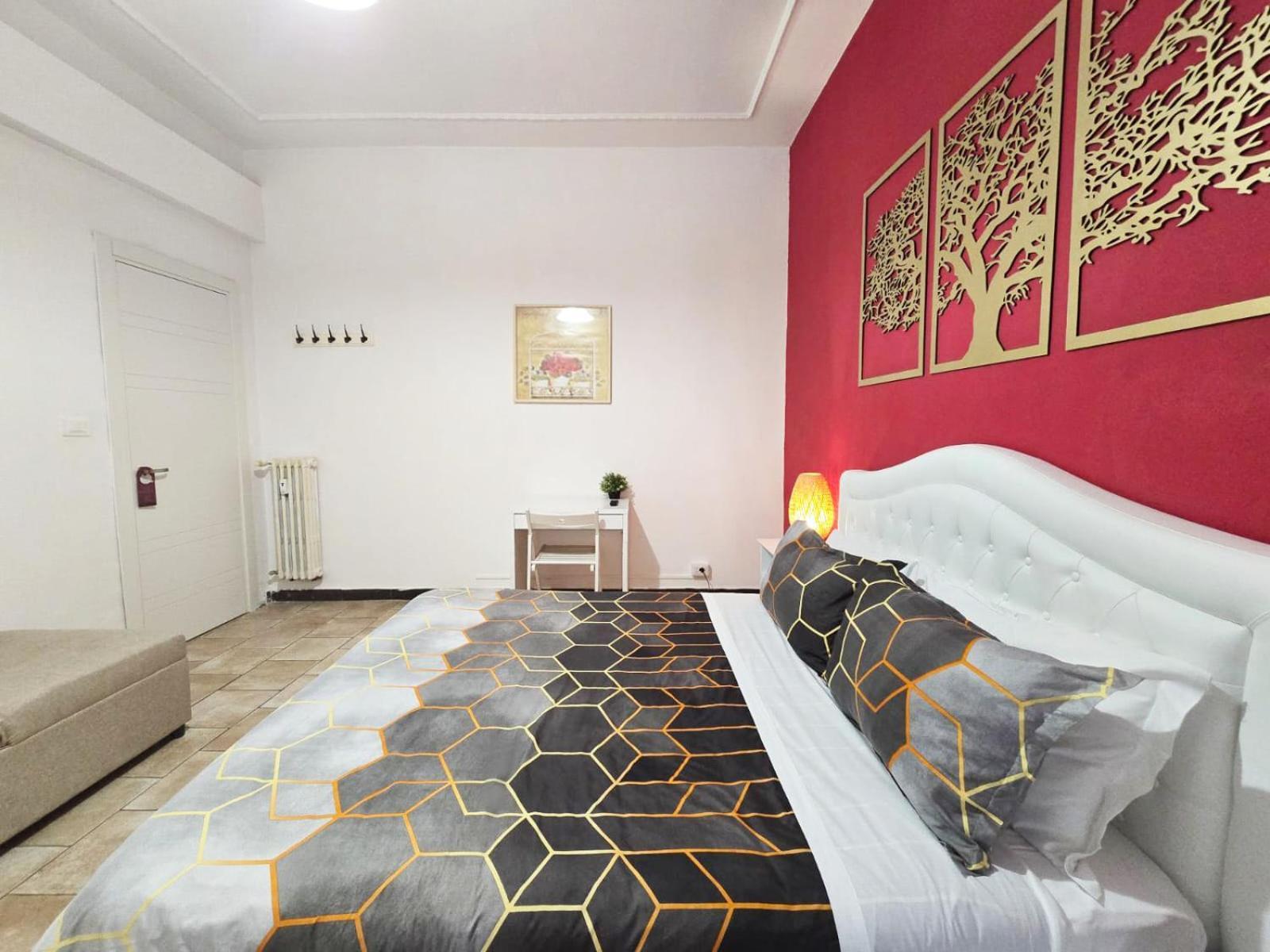 Hosting Flats Guesthouse Рим Экстерьер фото